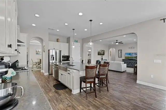 Listing Photo 17
