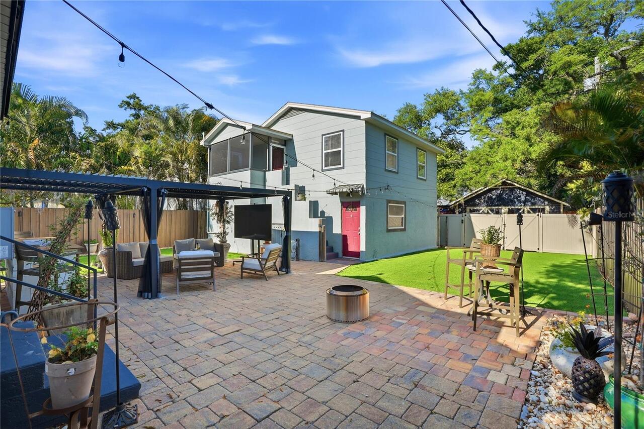 Listing Photo 8