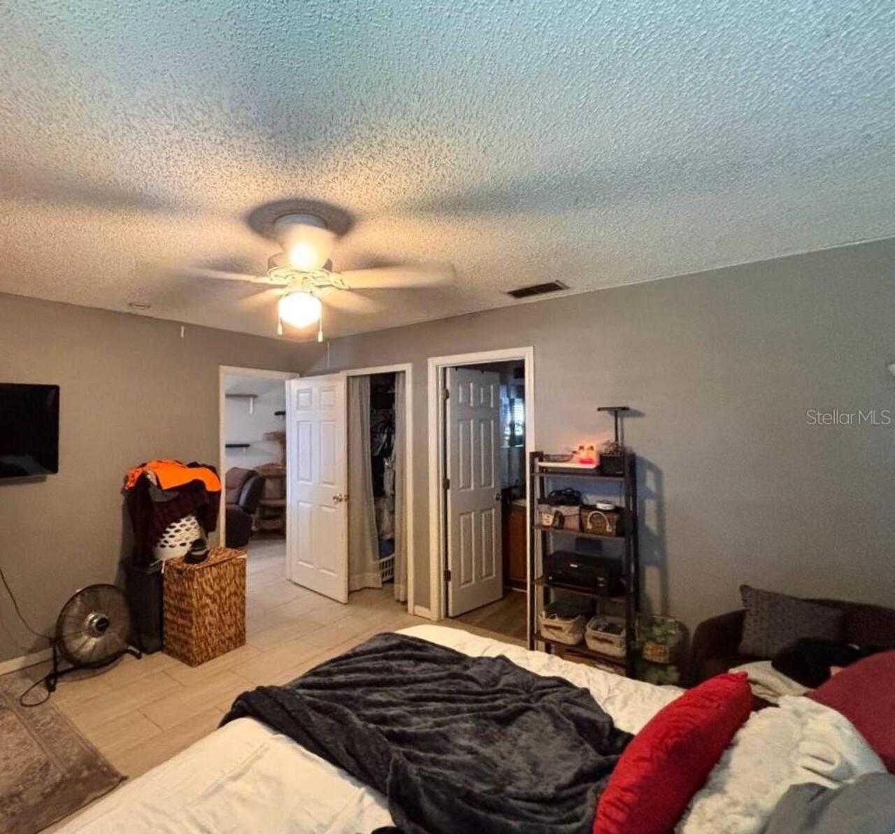 Listing Photo 12