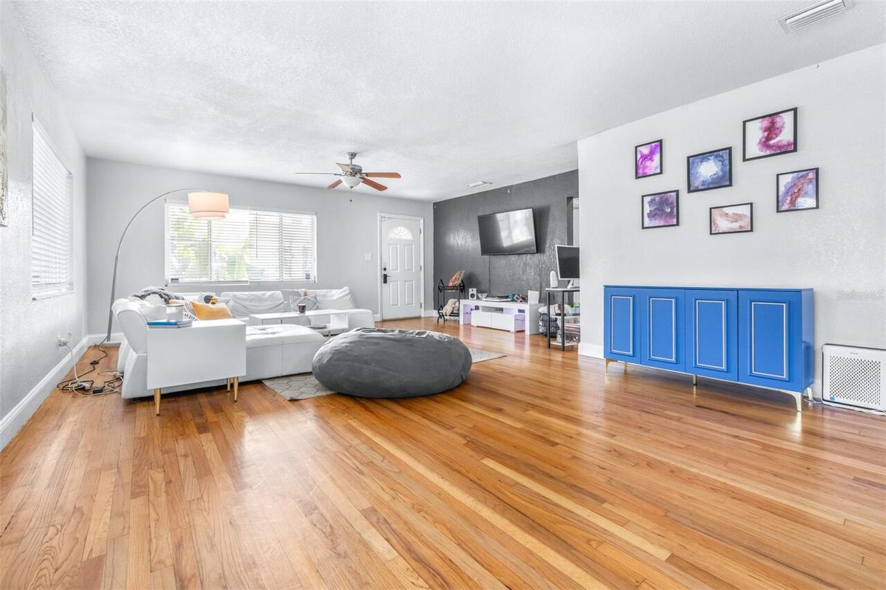 Listing Photo 17