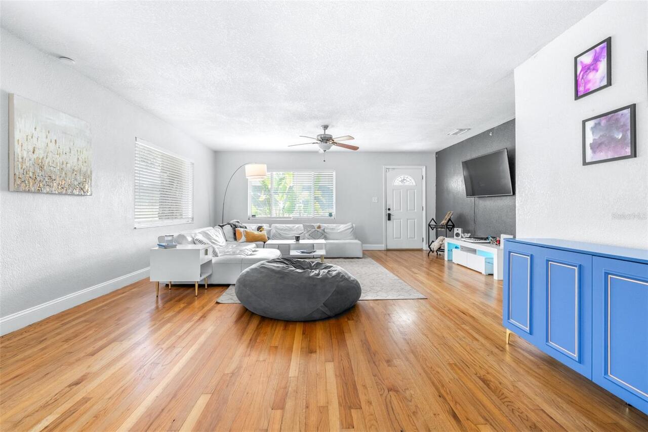 Listing Photo 15