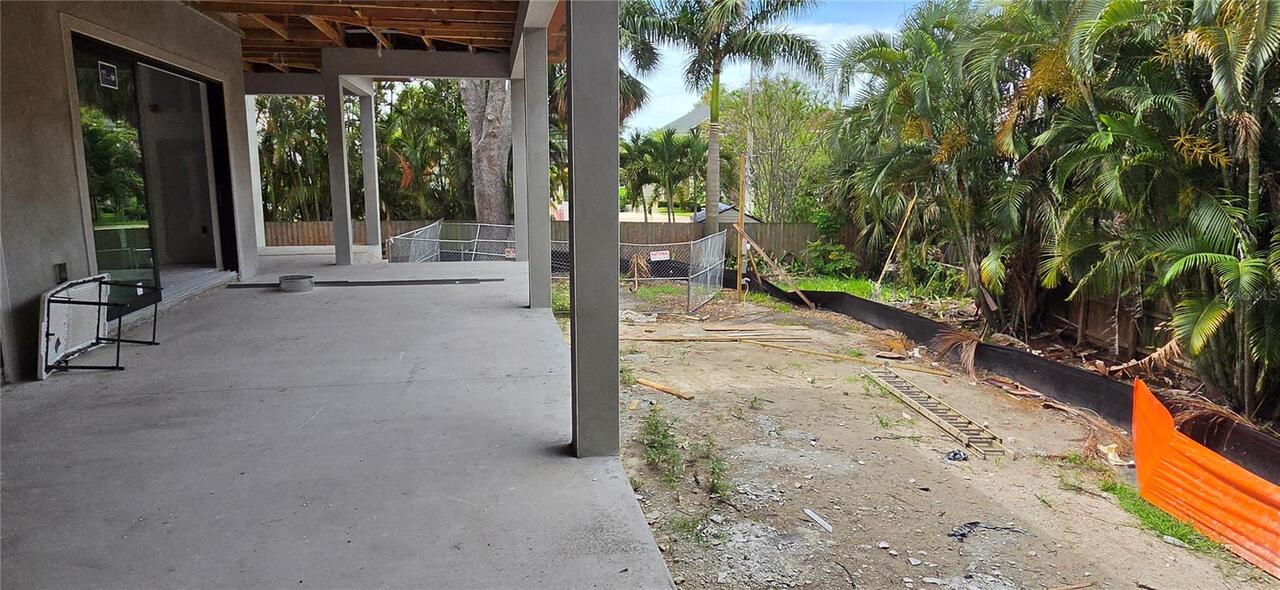 Listing Photo 12