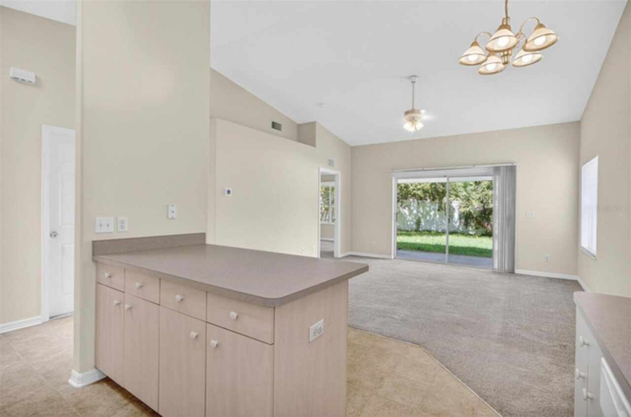Listing Photo 14