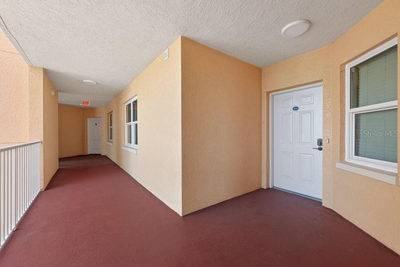 Listing Photo 8