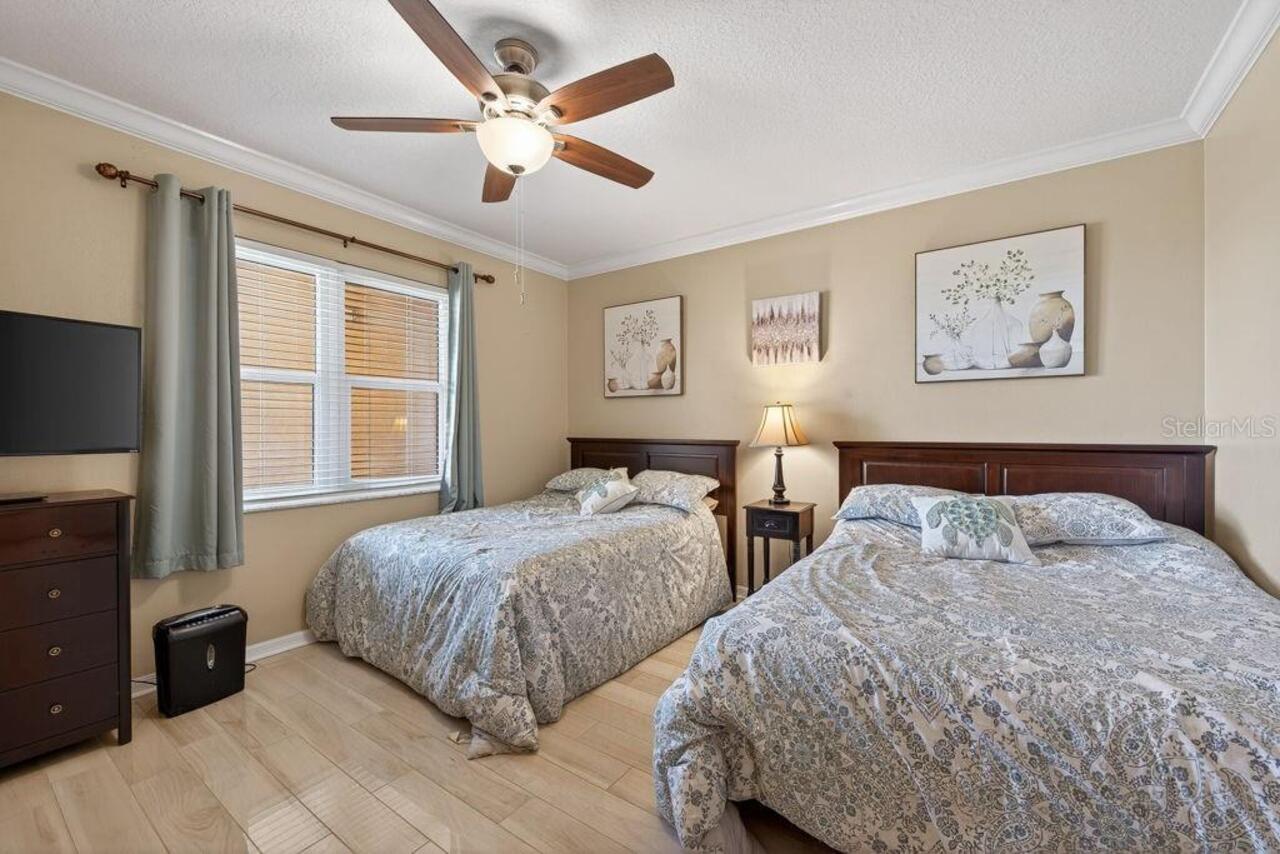 Listing Photo 32