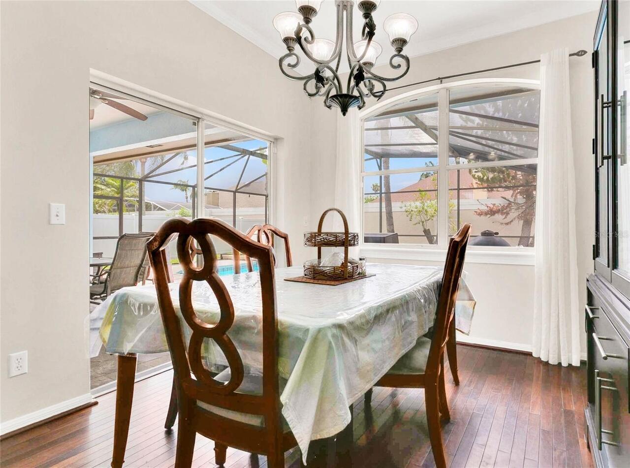 Listing Photo 10