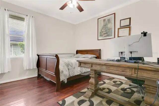 Listing Photo 18