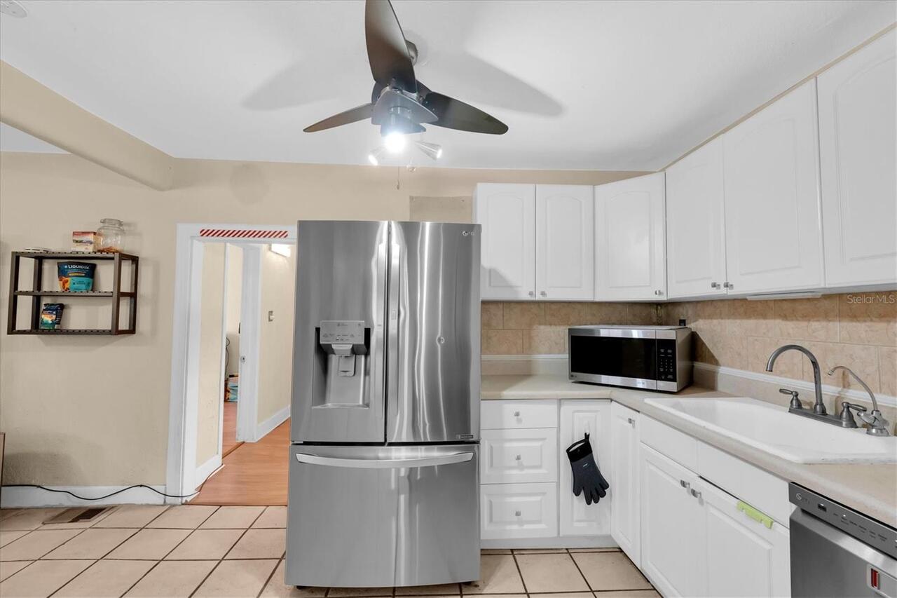 Listing Photo 11