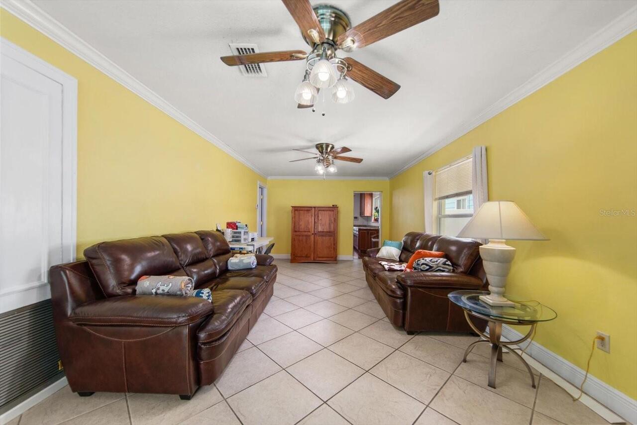 Listing Photo 14