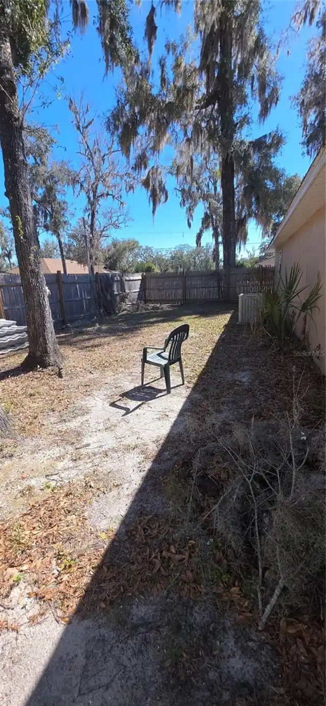 Listing Photo 11