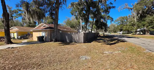 Listing Photo 17