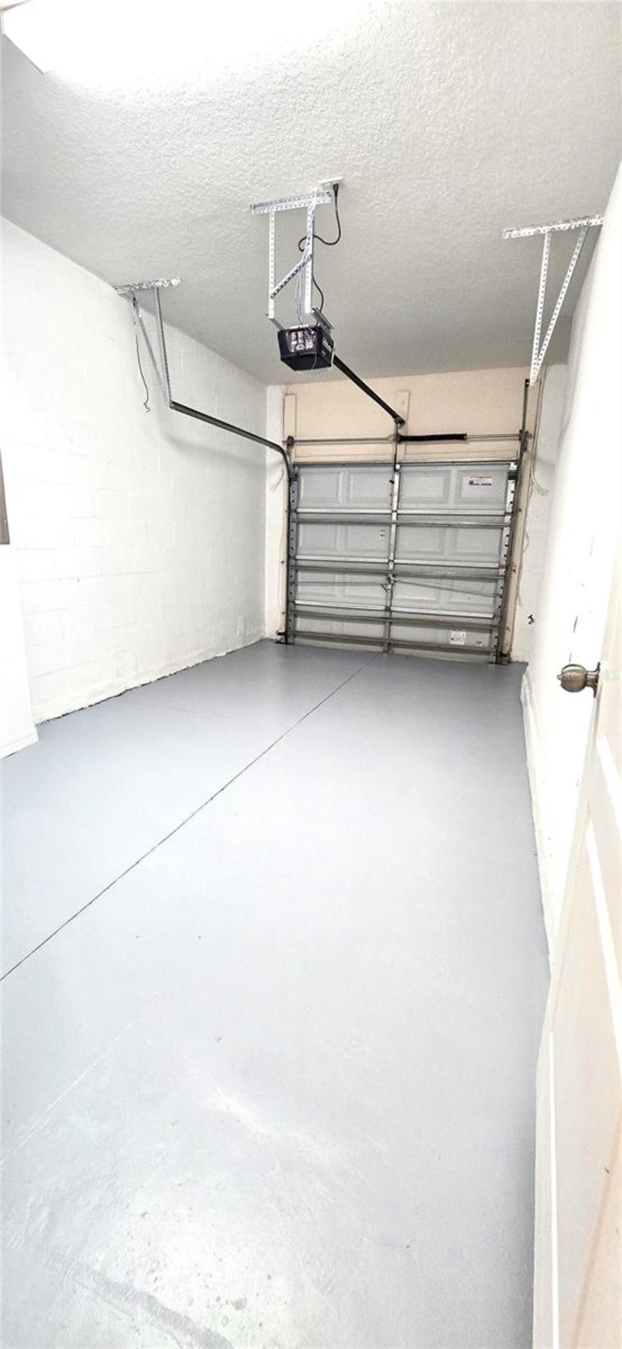 Listing Photo 14