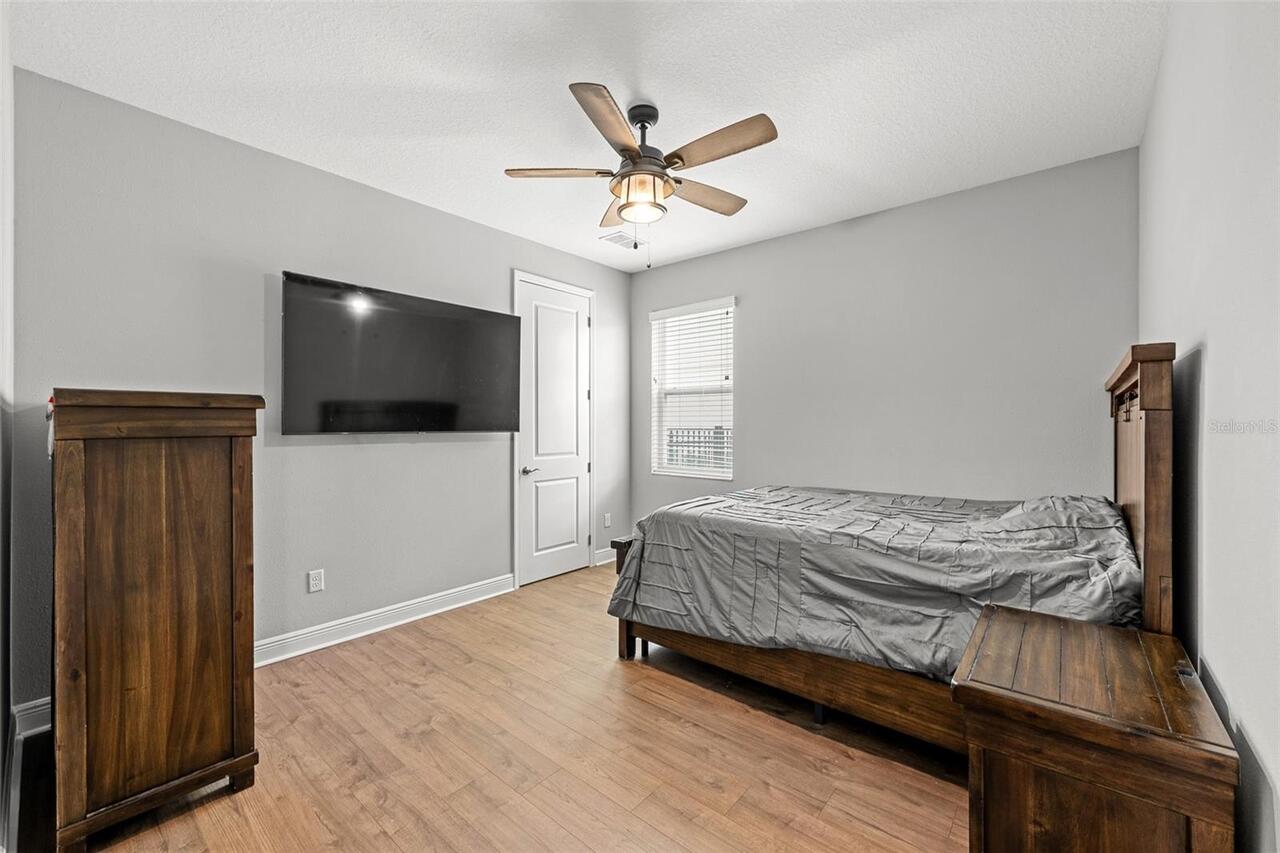 Listing Photo 33