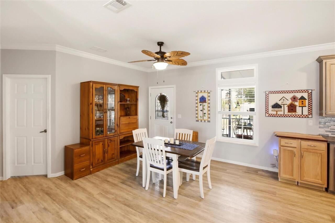 Listing Photo 10