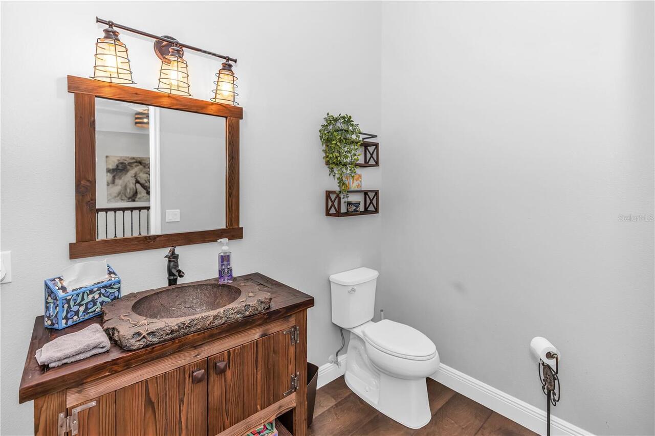 Listing Photo 11