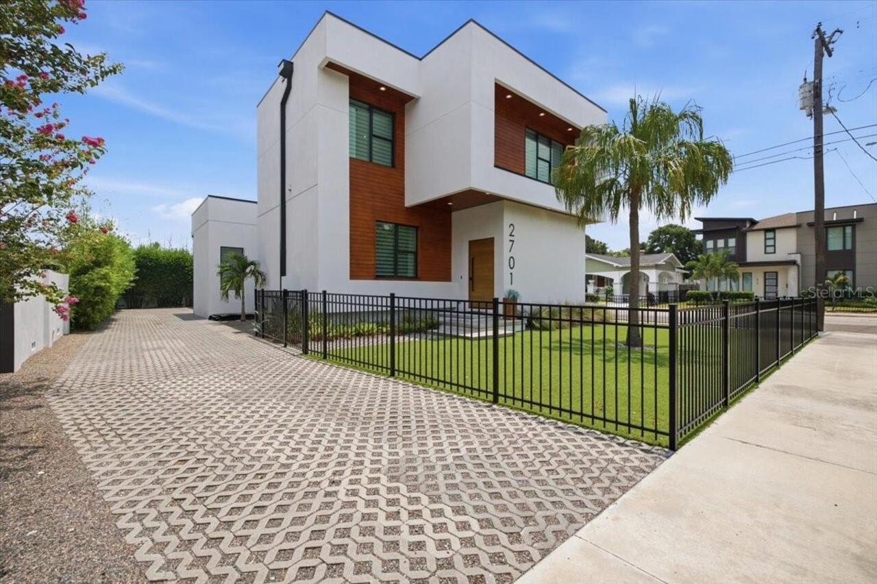 Listing Photo 17