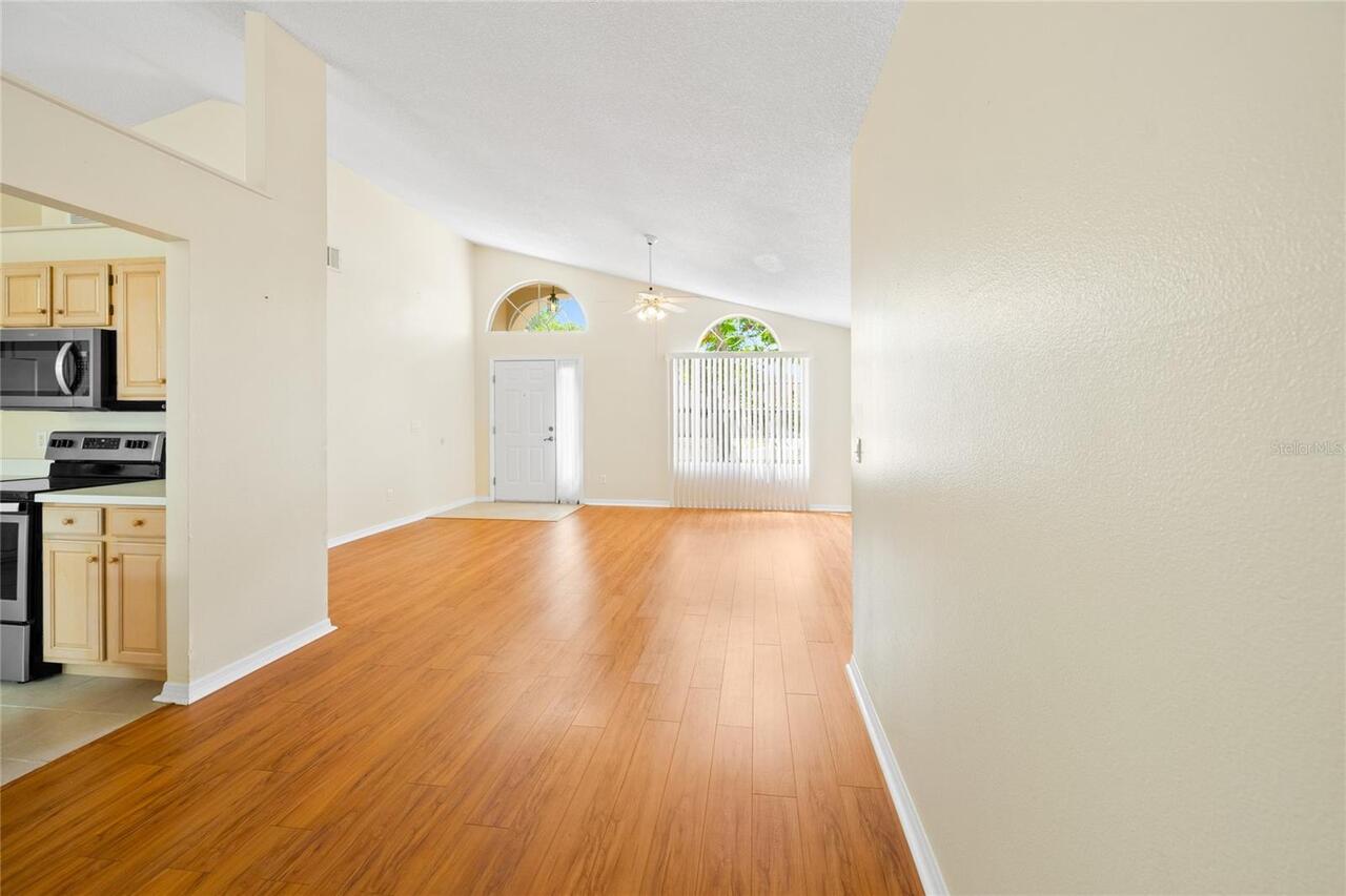 Listing Photo 9