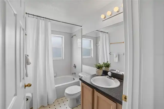 Listing Photo 18