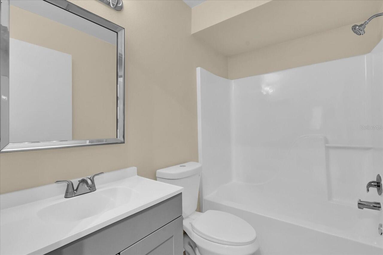Listing Photo 11