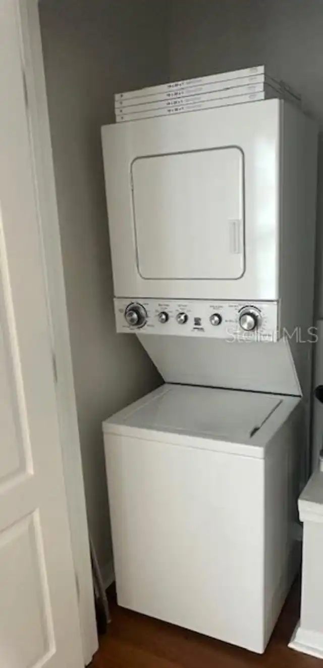 Listing Photo 11