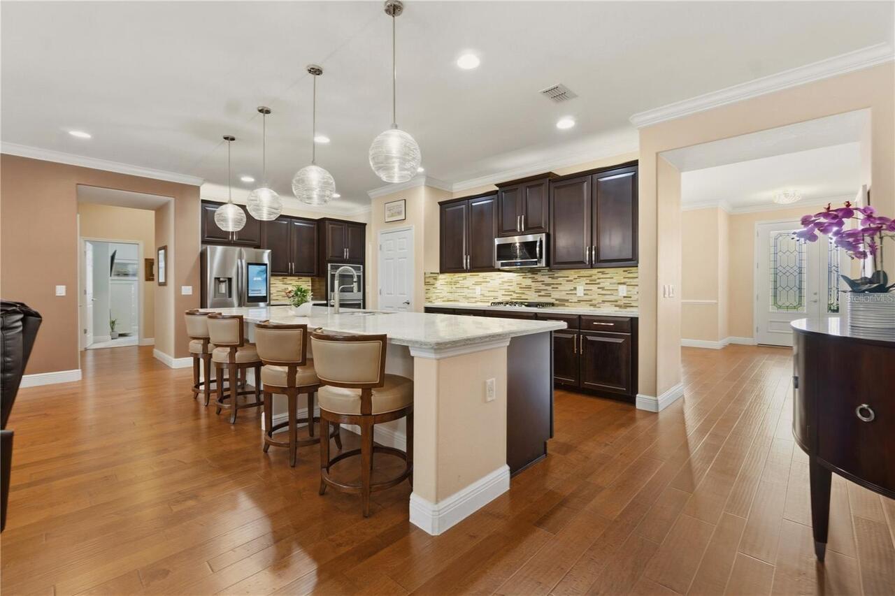 Listing Photo 10