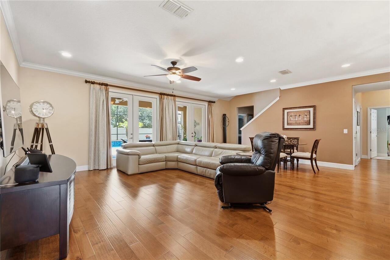 Listing Photo 17