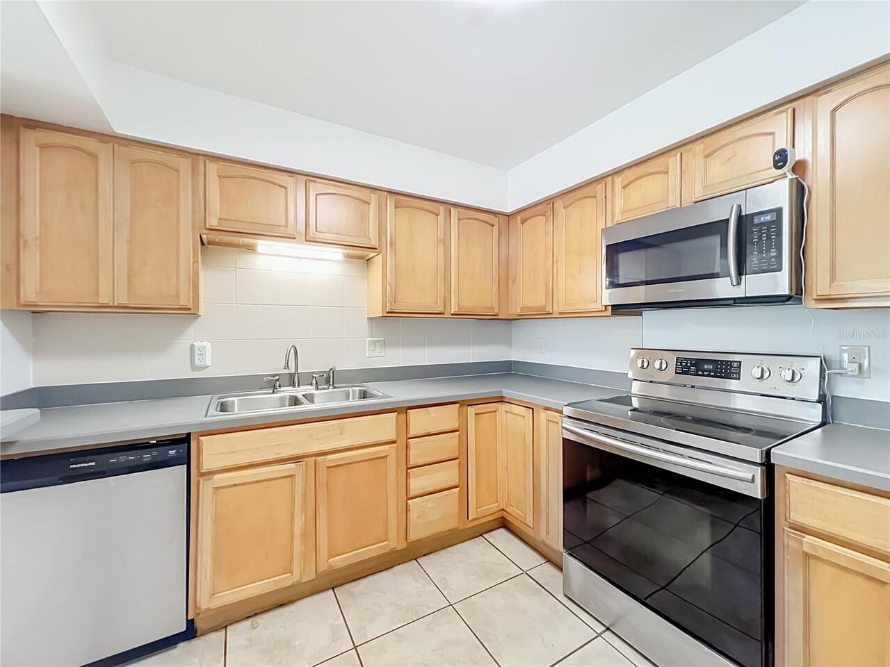 Listing Photo 7