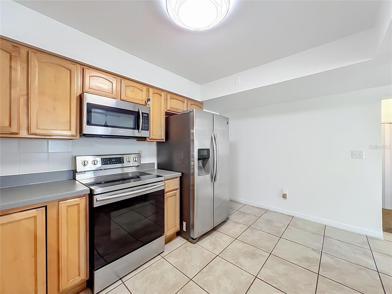 Listing Photo 8