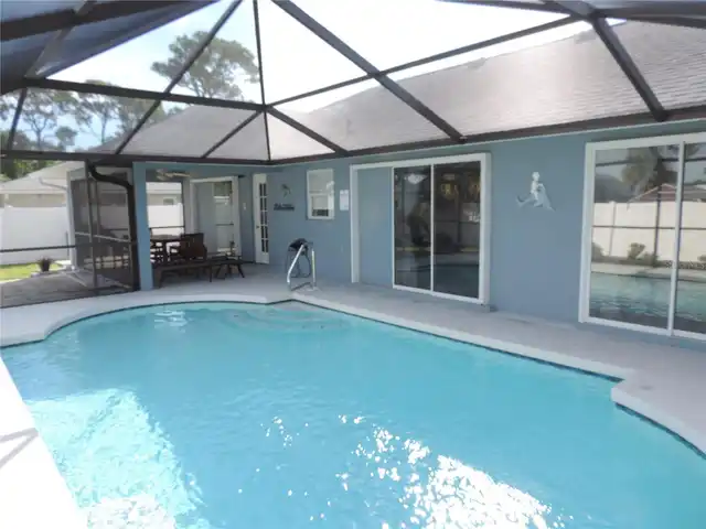 Listing Photo 11