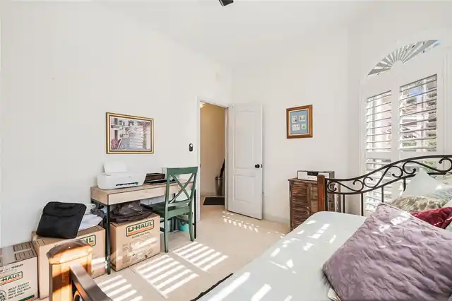 Listing Photo 22