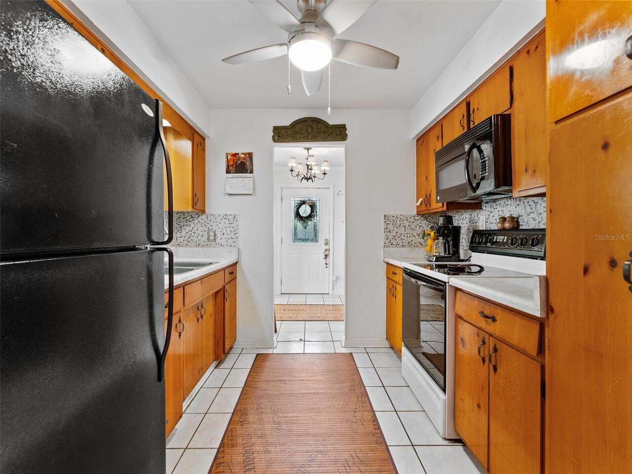 Listing Photo 8