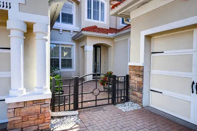 Listing Photo 9