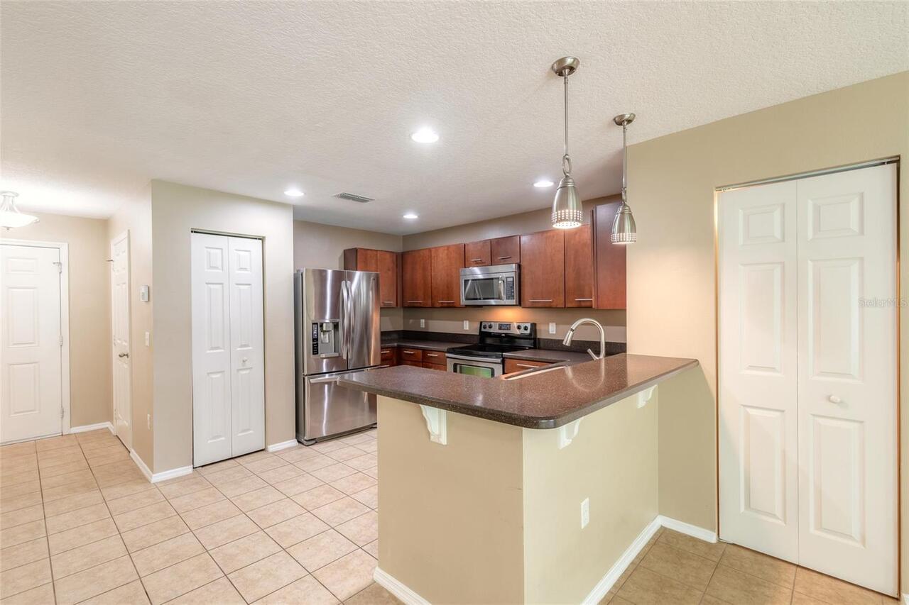Listing Photo 10