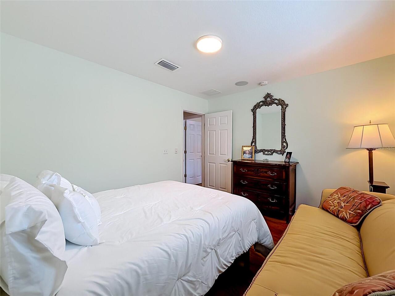 Listing Photo 29