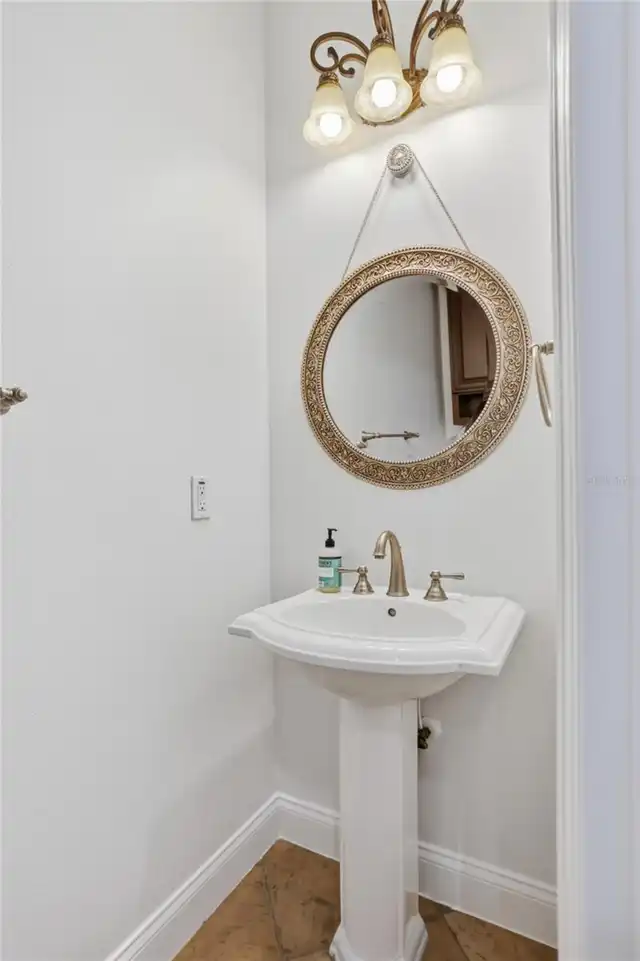 Listing Photo 25