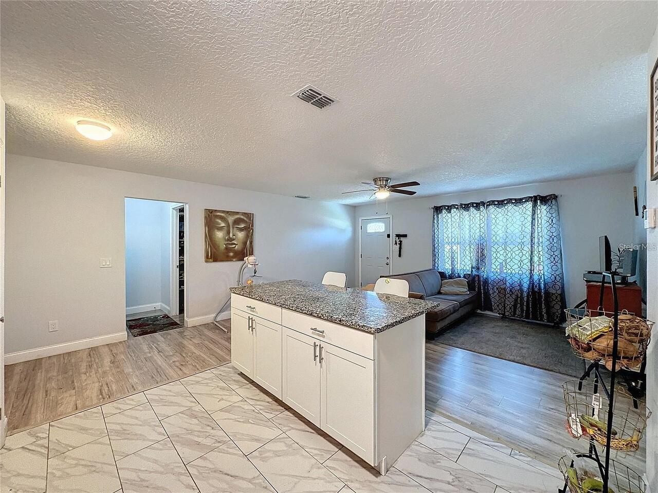 Listing Photo 7