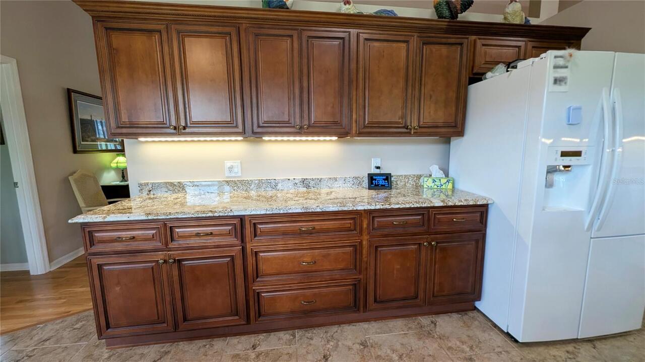 Listing Photo 12