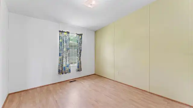 Listing Photo 20