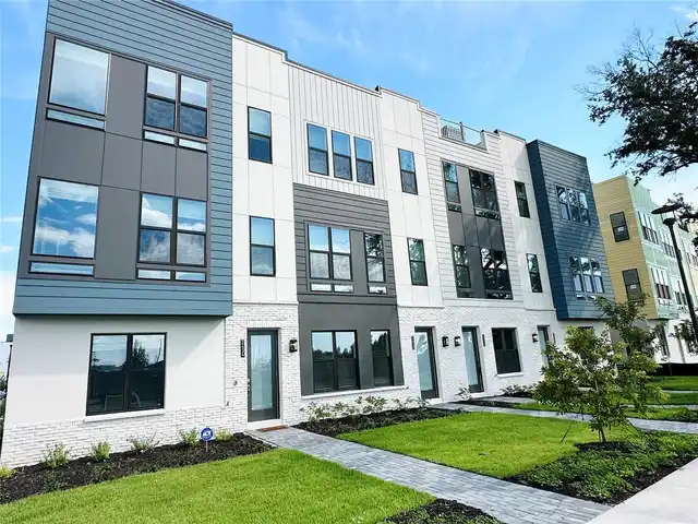 4BR, Residential Lease, 3BA, $3,500
Read More