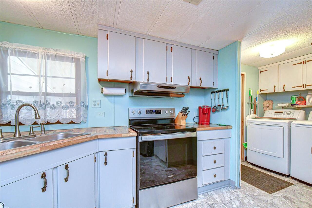 Listing Photo 8