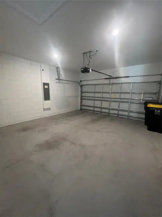 Listing Photo 12