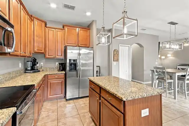 Listing Photo 7