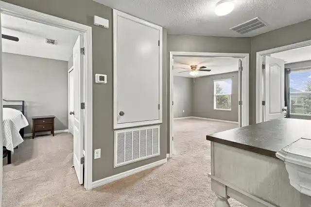 Listing Photo 18