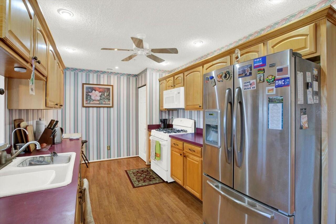 Listing Photo 14