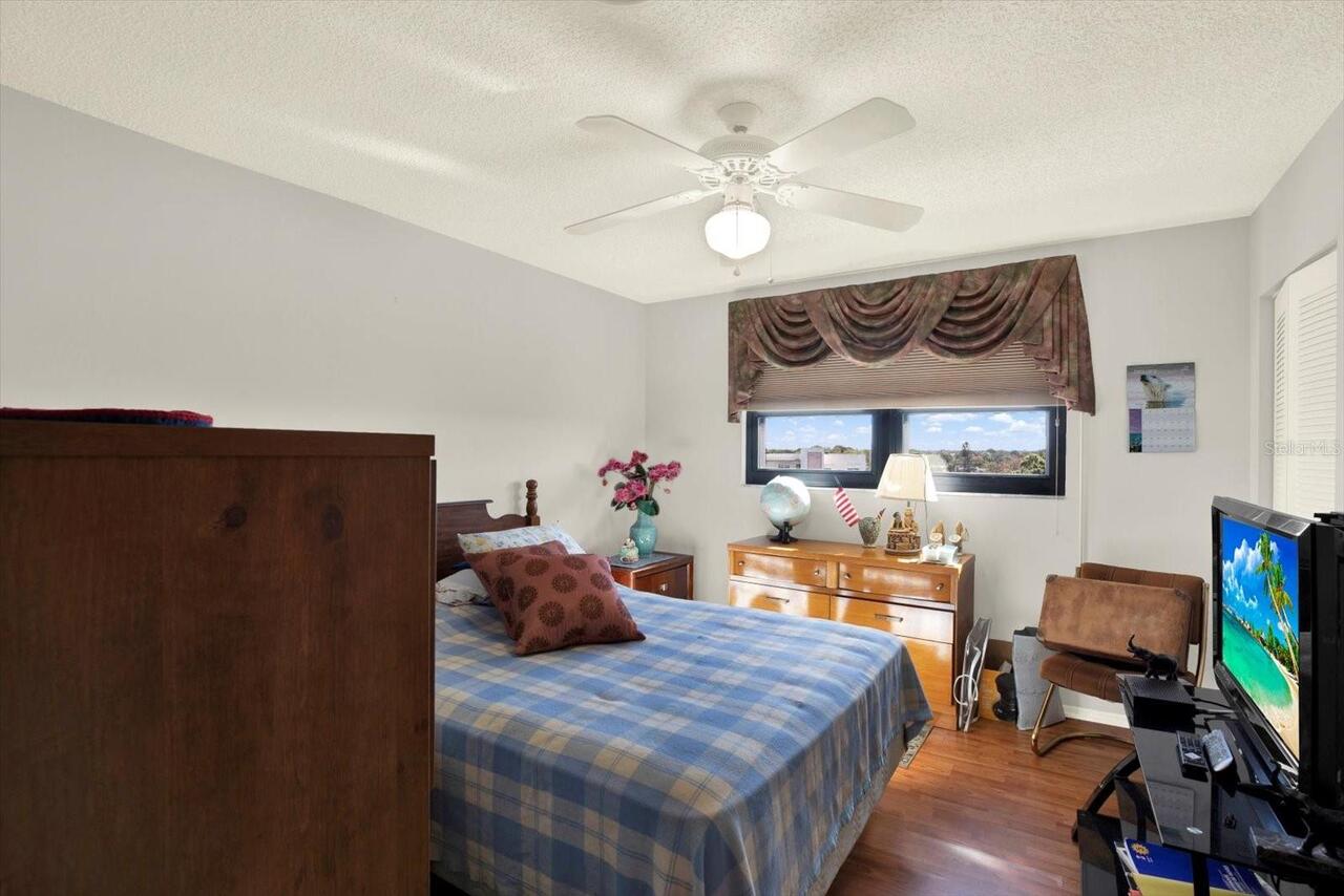 Listing Photo 22