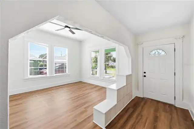 Listing Photo 9