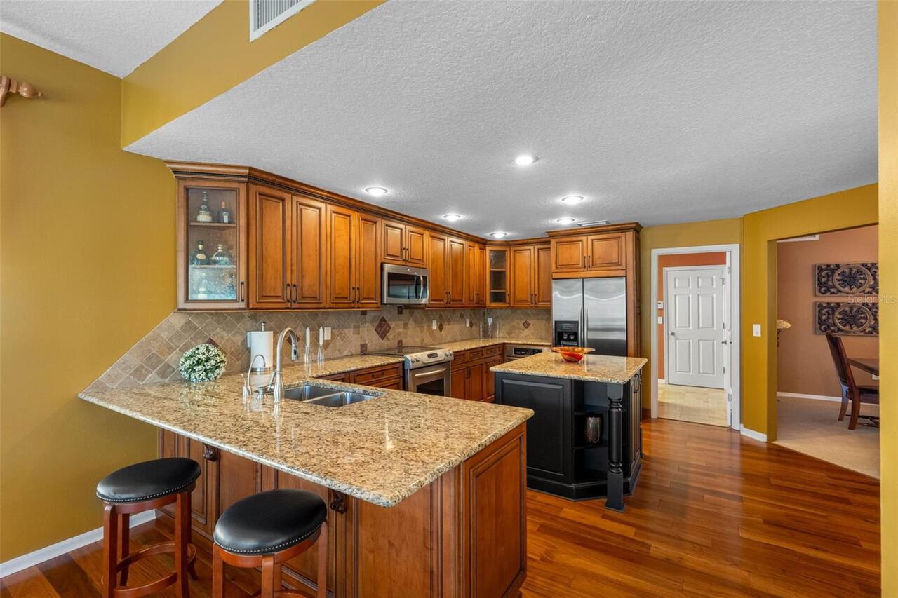 Listing Photo 10