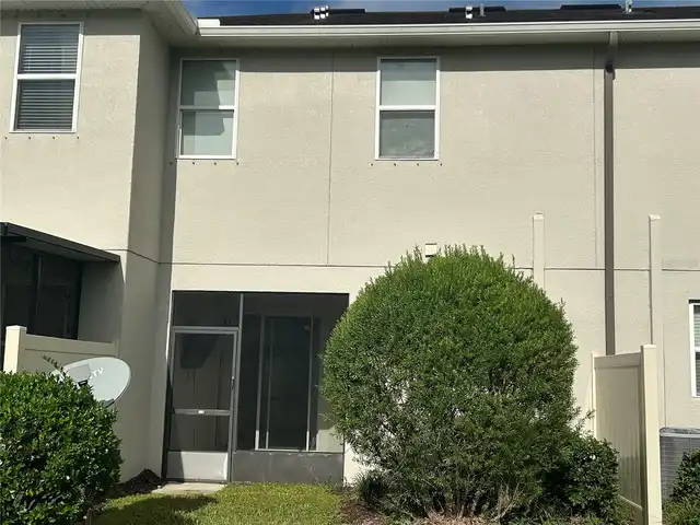 Listing Photo 11