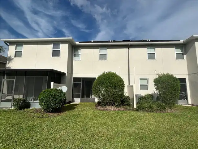 Listing Photo 12