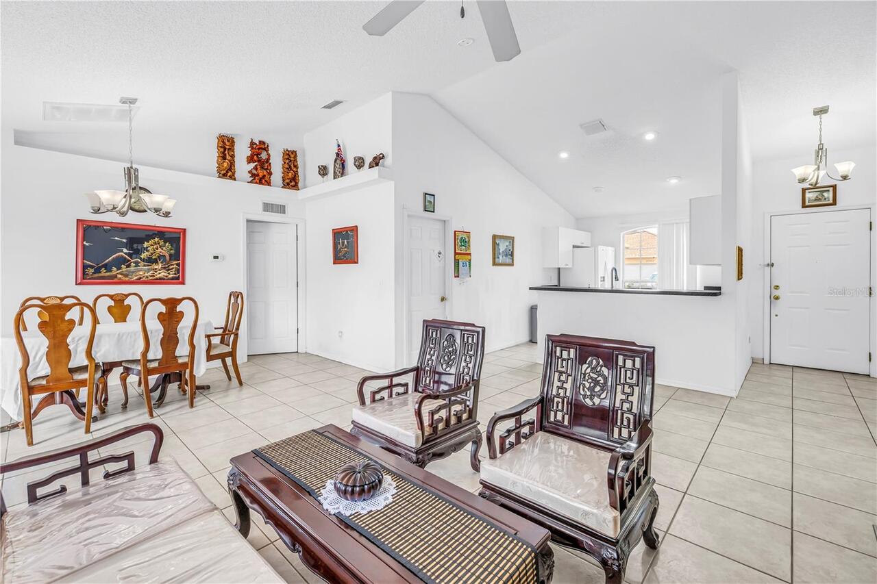 Listing Photo 8